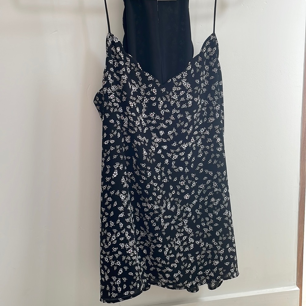 Express floral cami scalloped hem reversible size large